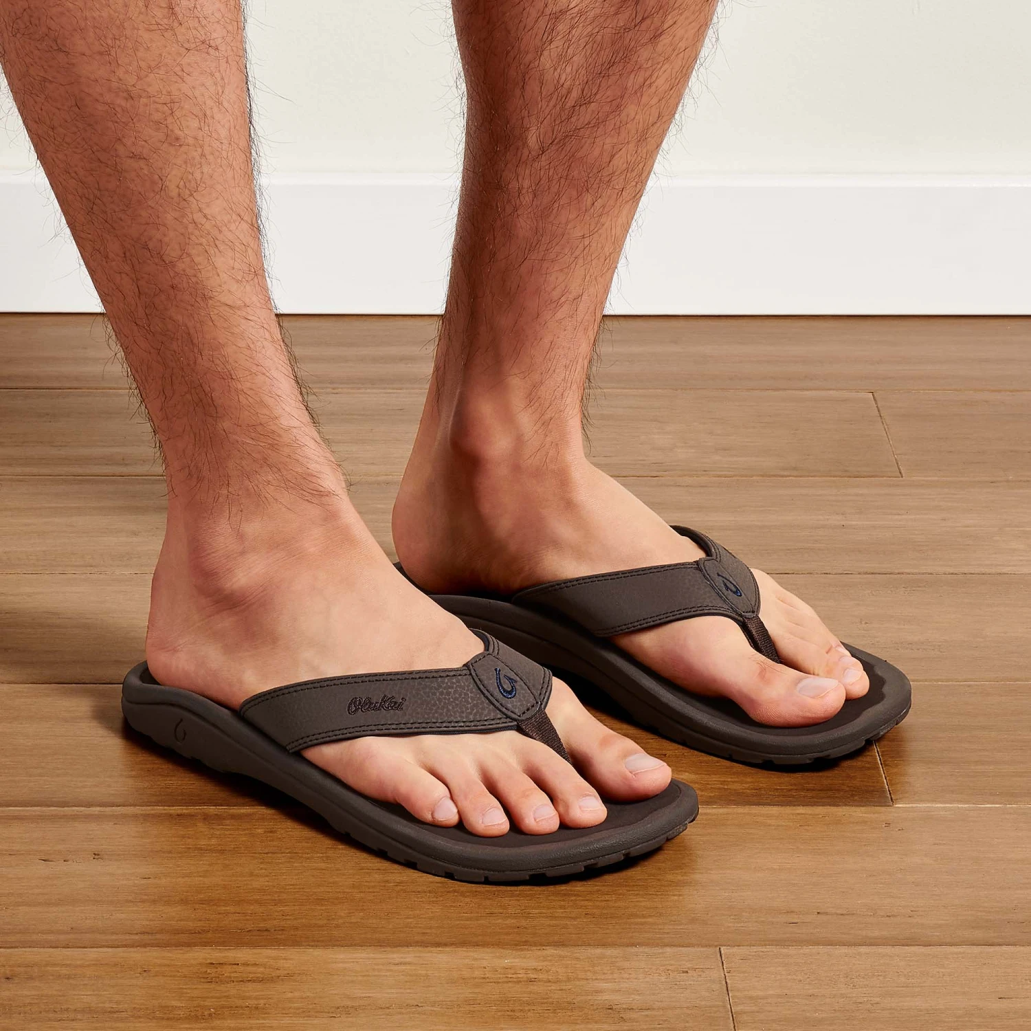 OluKai 'Ohana – Dark Wood - Image 2