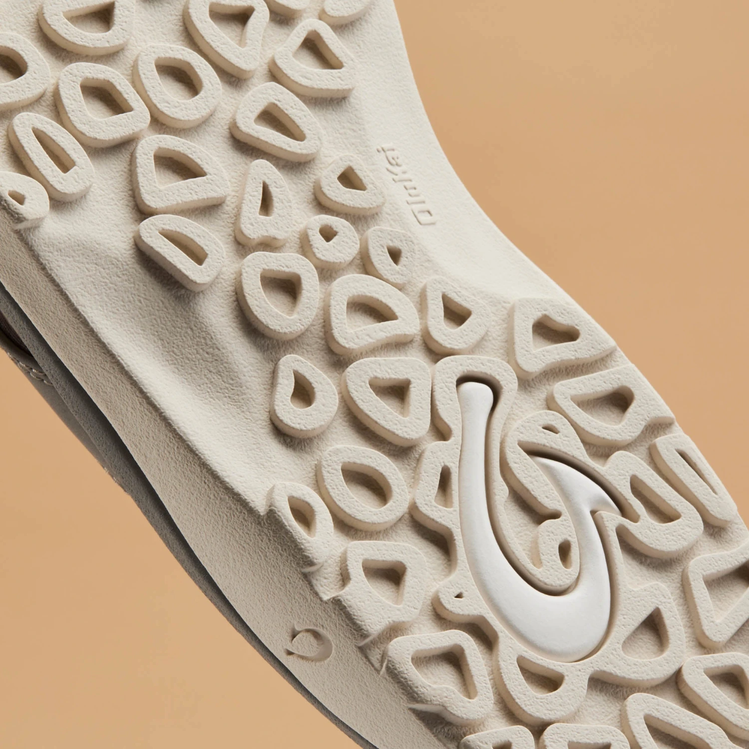 OluKai 'Ohana – Graphite - Image 9