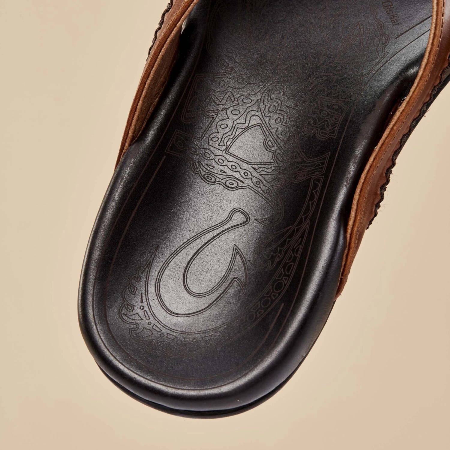 OluKai Mea Ola – Tan / Dark Java - Image 6