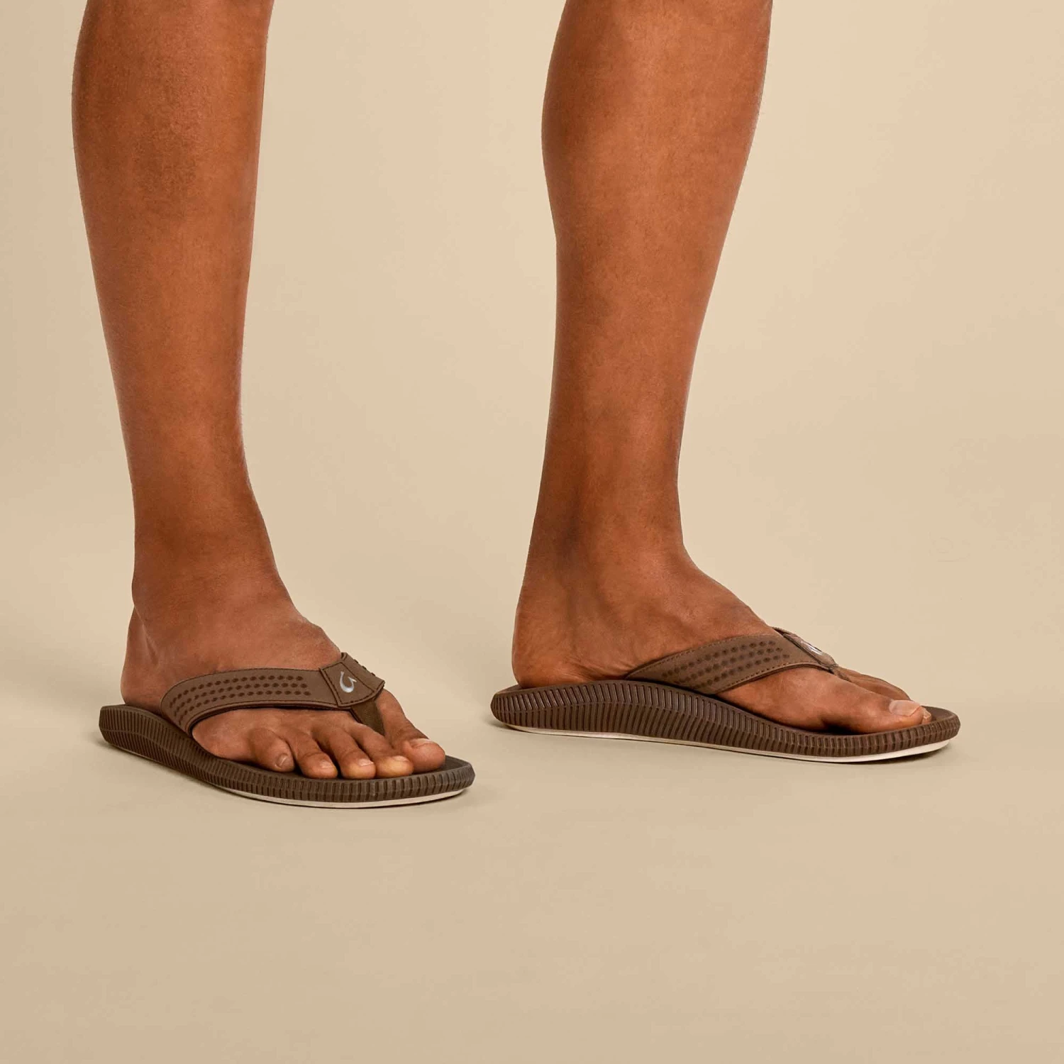 OluKai Ulele – Mustang - Image 2