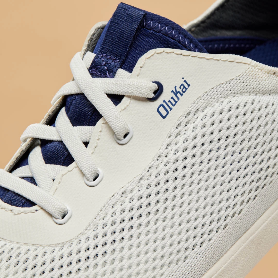 OluKai Moku Pae – Bright White / Pacifica - Image 3
