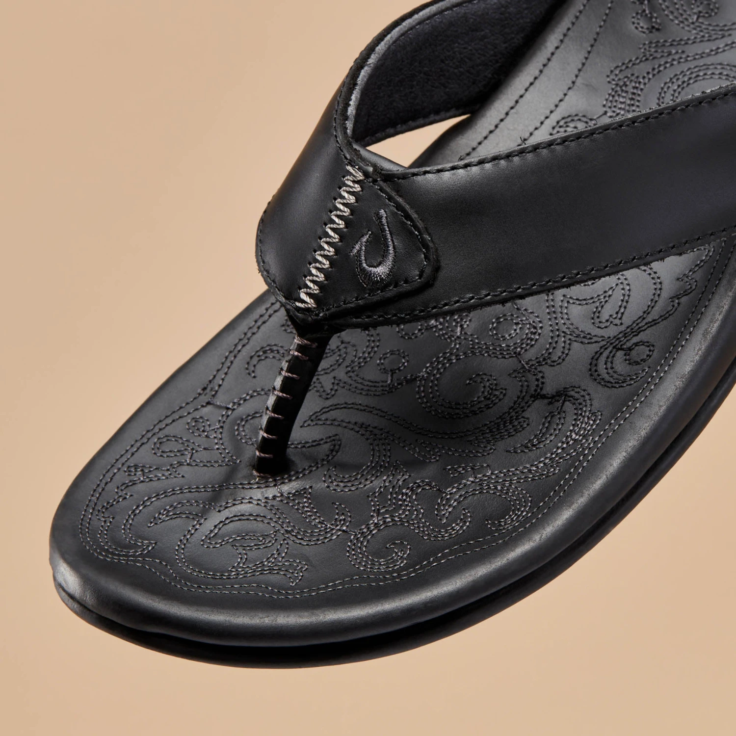 OluKai Mekila – Black - Image 3
