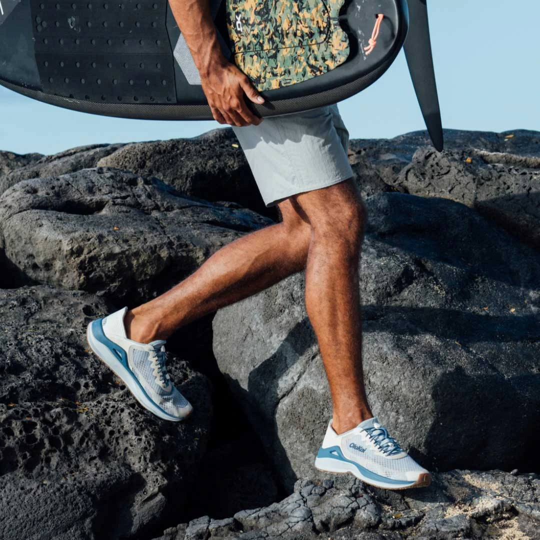 OluKai 'Ahi – Blue Pearl / White Sand - Image 3
