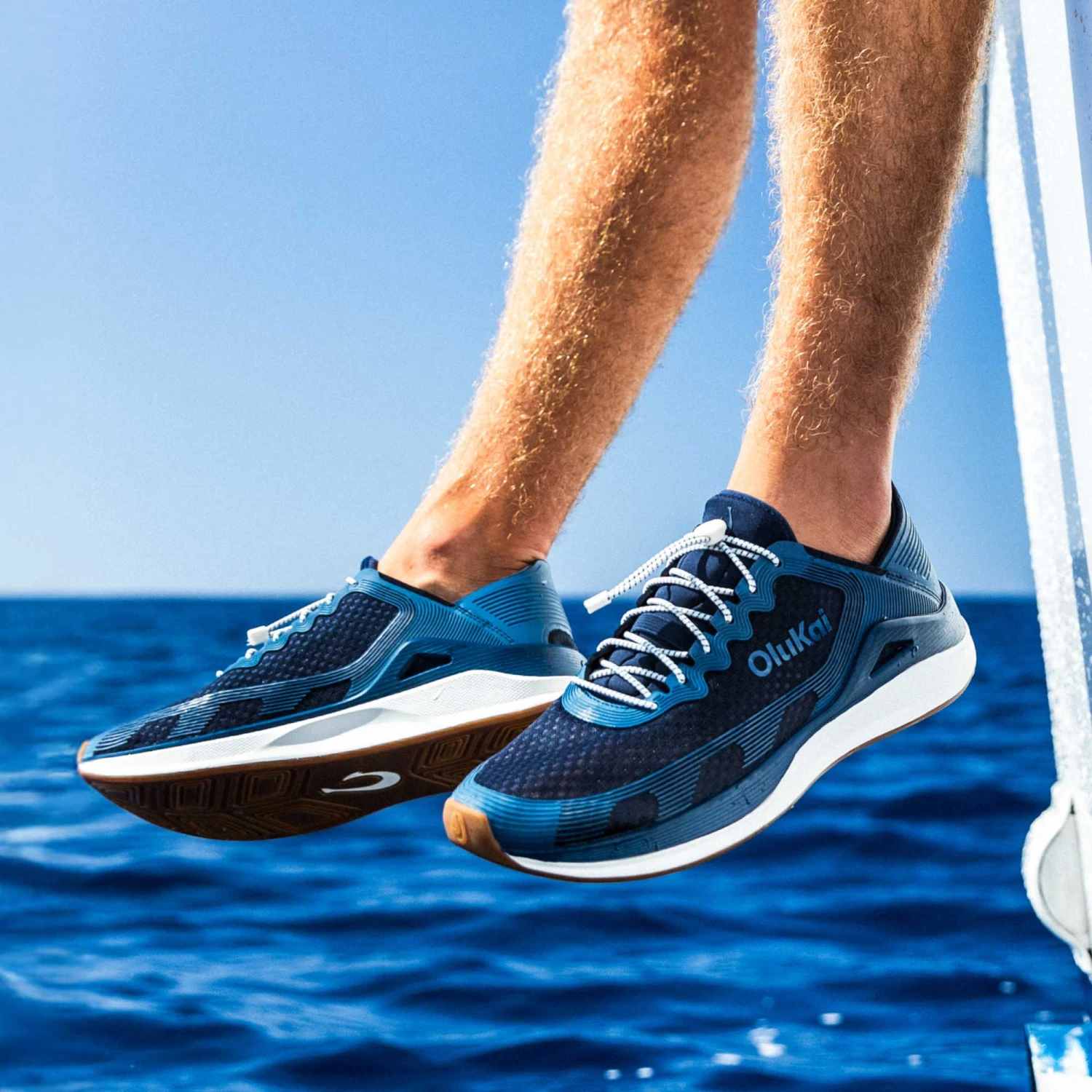 OluKai 'Ahi – Mood Indigo / Coastal Blue - Image 4