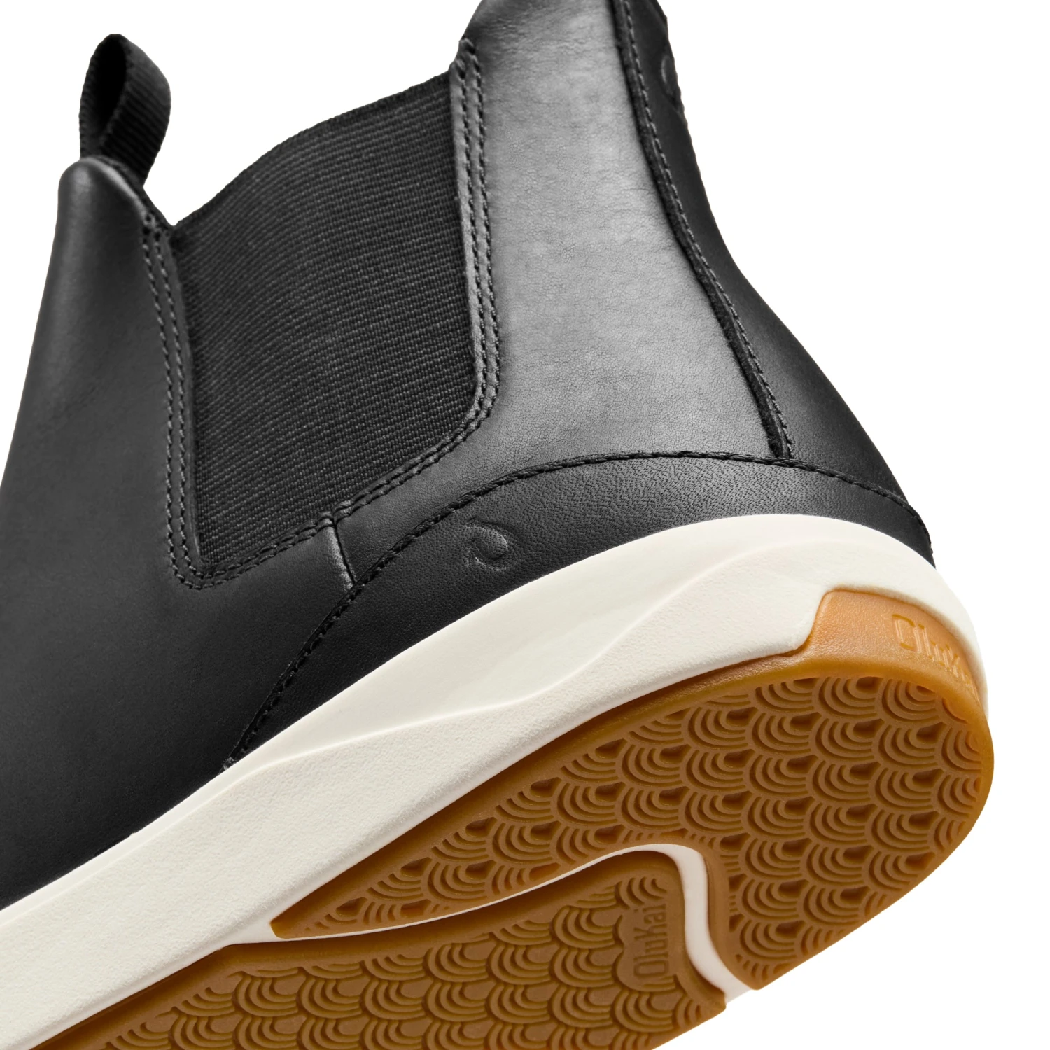 OluKai Lae'ahi Mid-Black / Black - Image 4