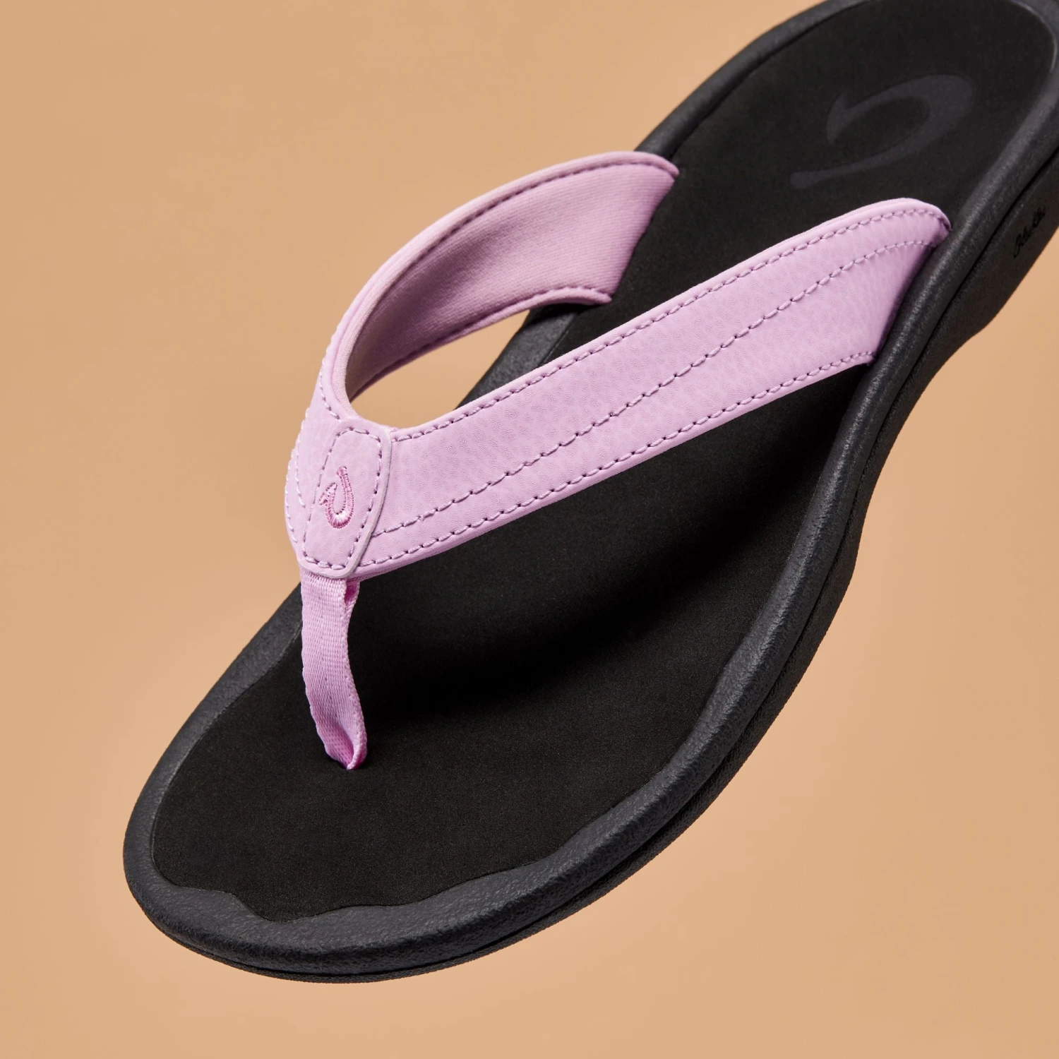 OluKai 'Ohana – Paradise Pink / Lava Rock - Image 2