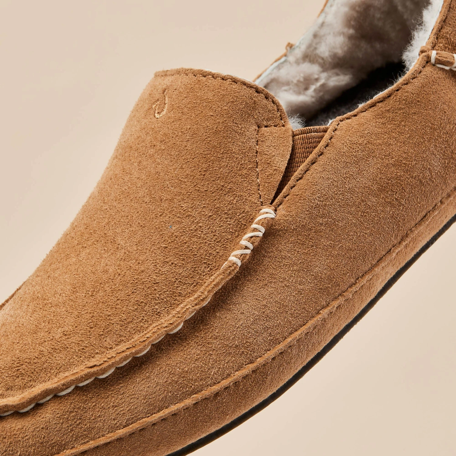 OluKai Nohea Slipper – Tan - Image 3