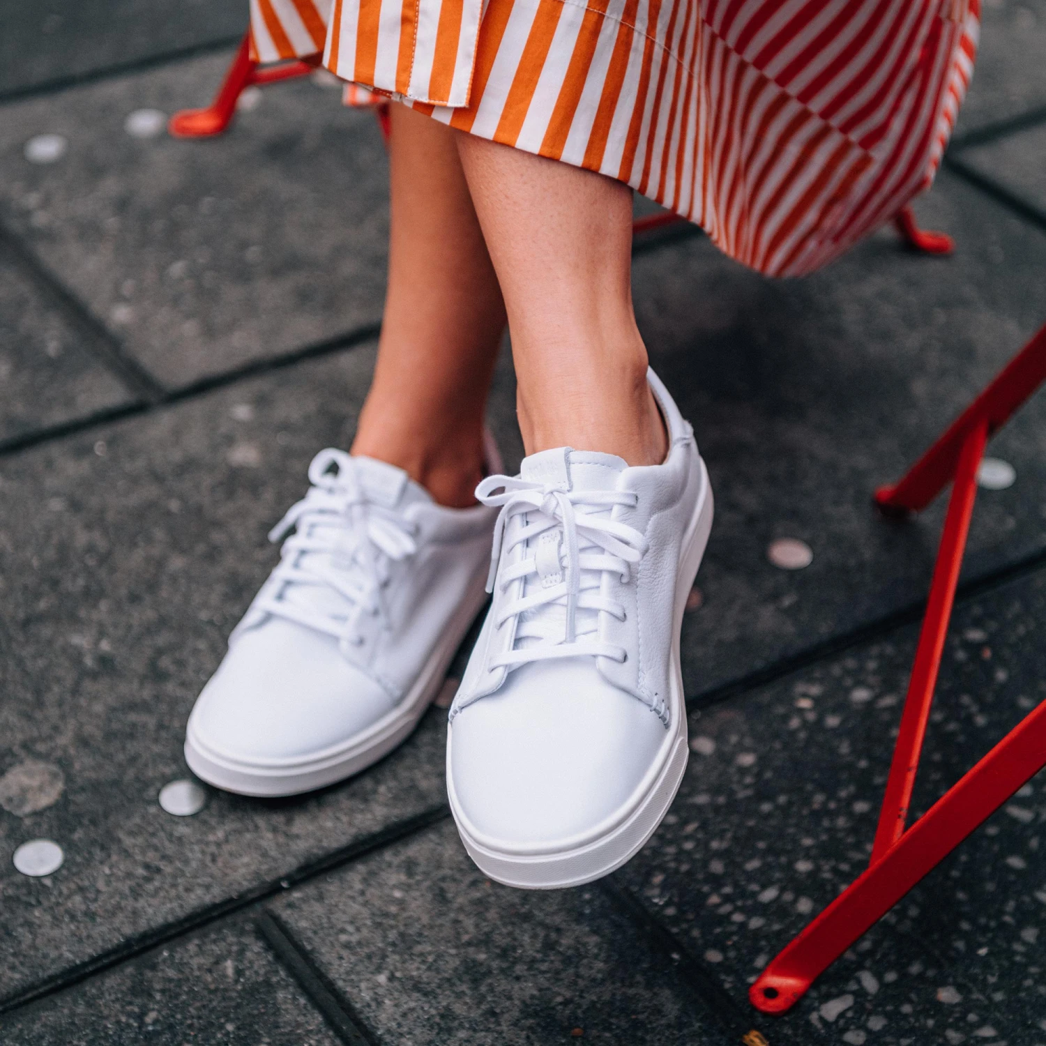 OluKai Pehuea Lī 'Ili – White - Image 6
