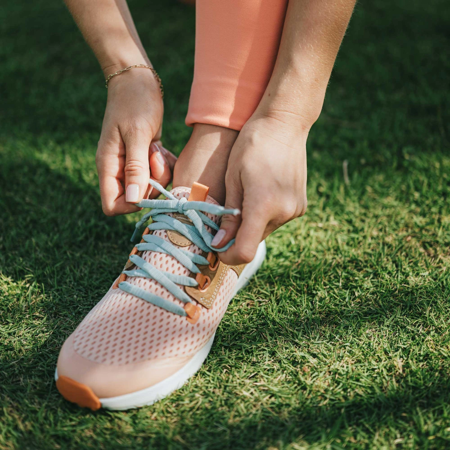 OluKai Wailuku – Peach / Swell - Image 3
