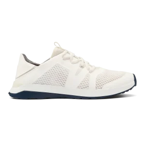 OluKai Huia – White