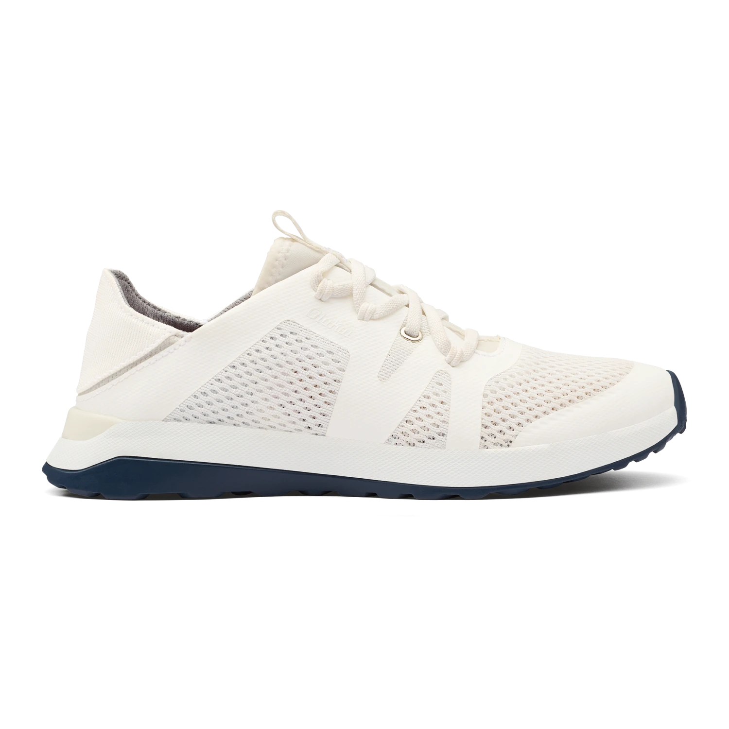 OluKai Huia – White