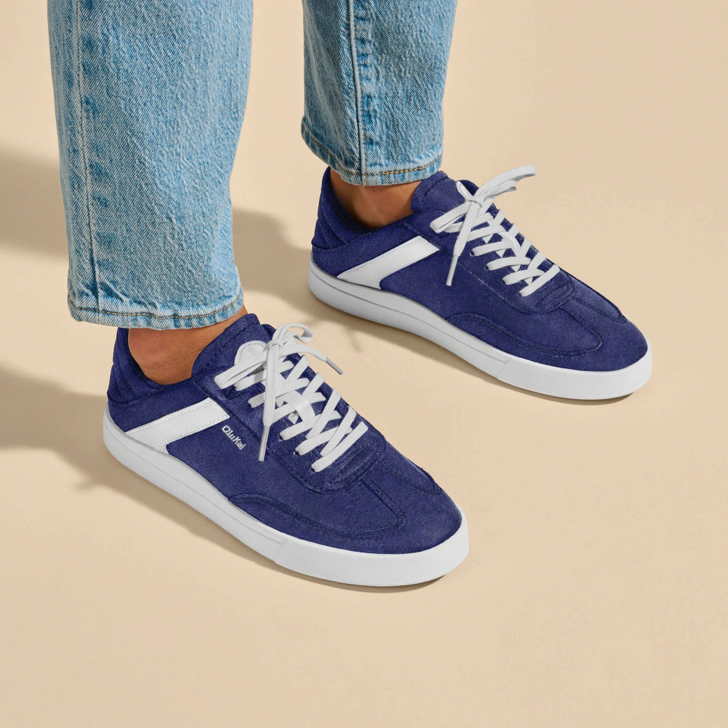 OluKai Hā'upu – Navy / Off White - Image 2