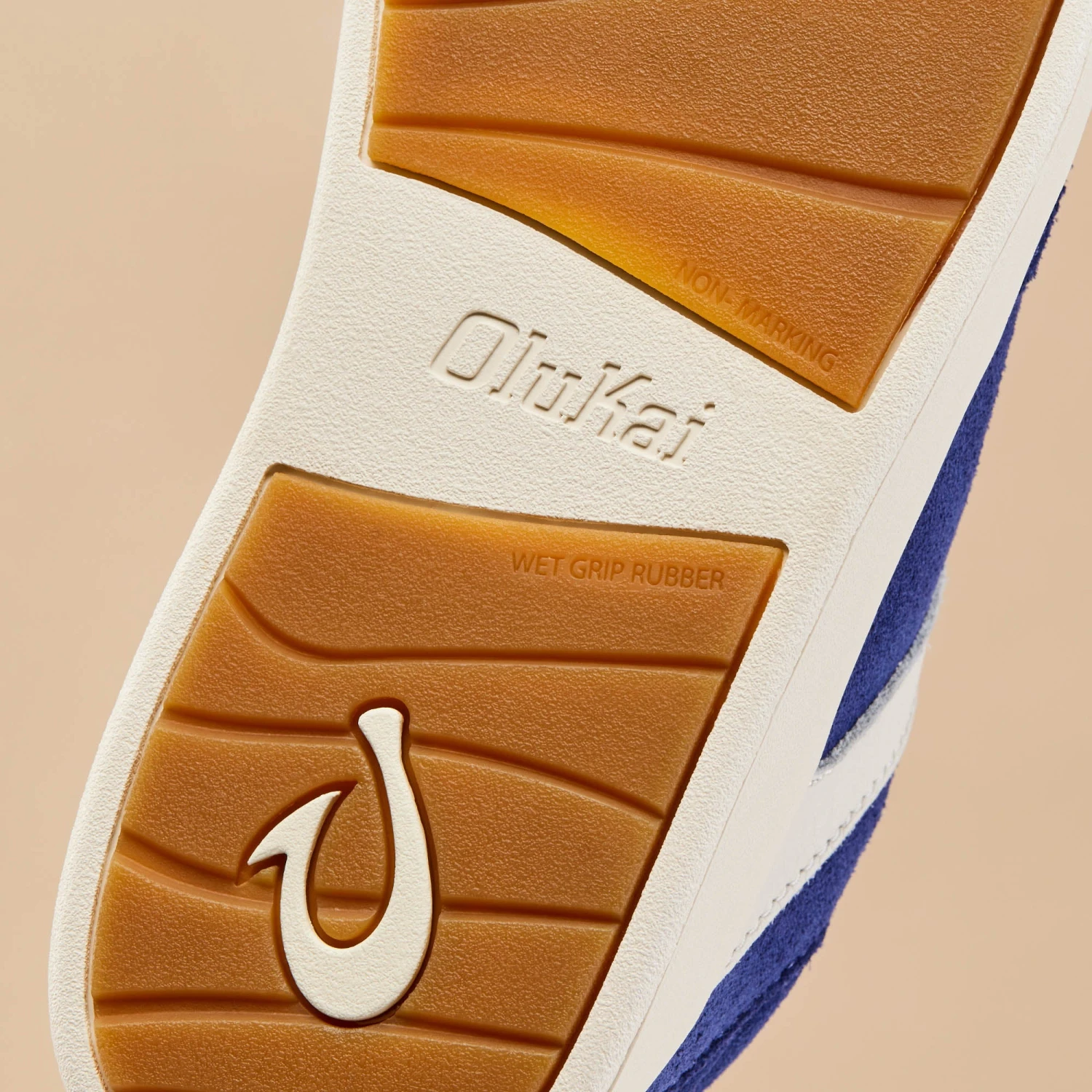 OluKai Hā'upu – Navy / Off White - Image 8