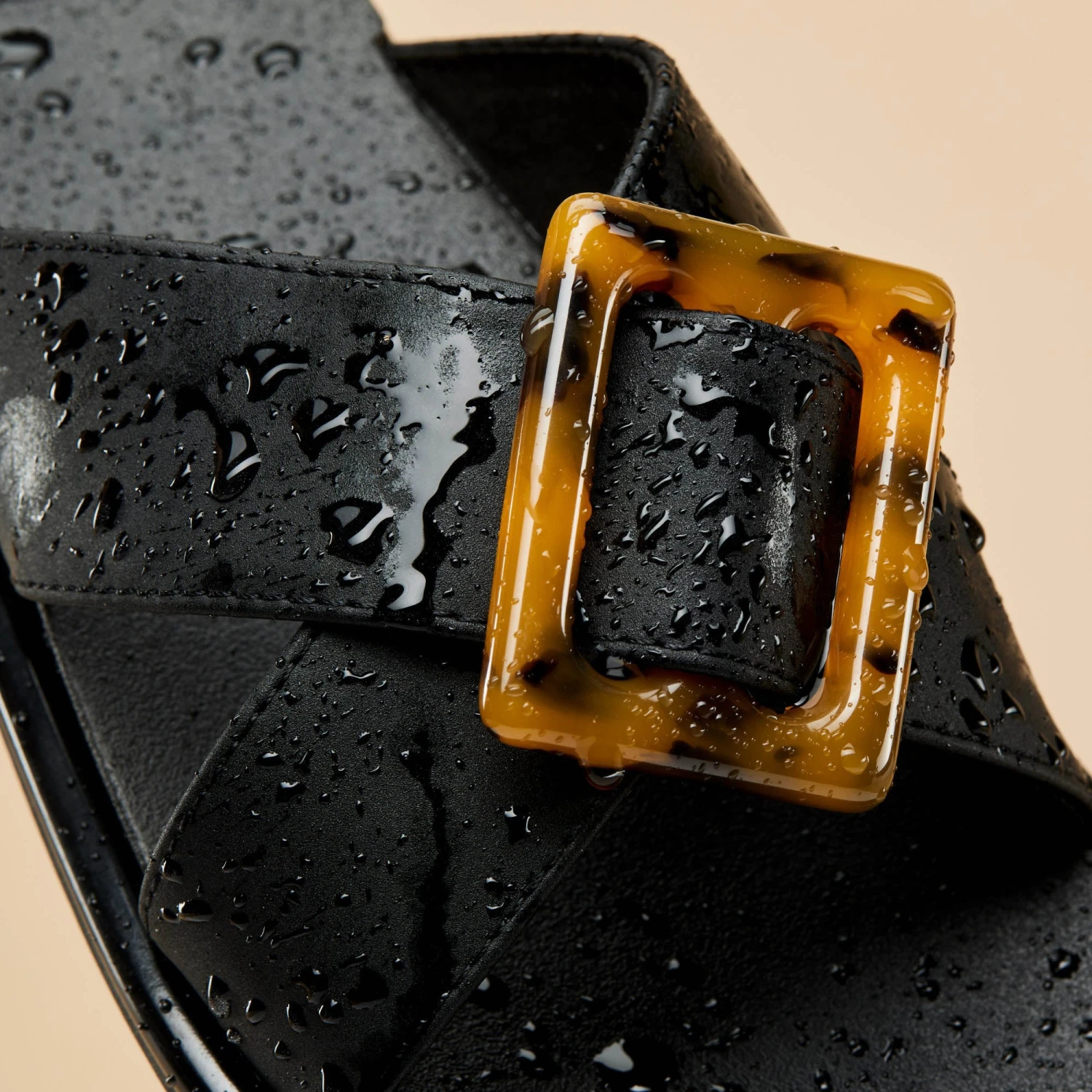 OluKai La'i Slide – Black - Image 3