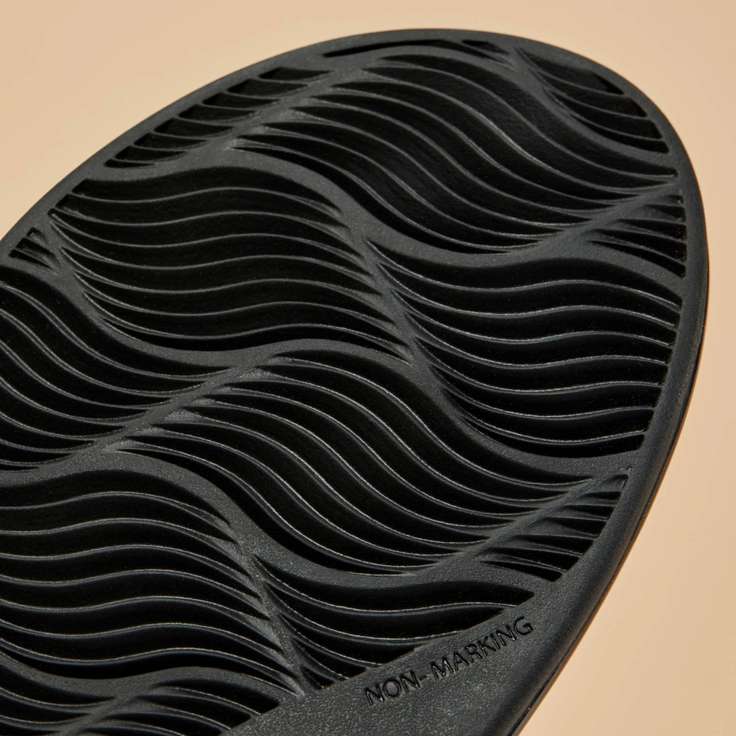 OluKai La'i Slide – Black - Image 8