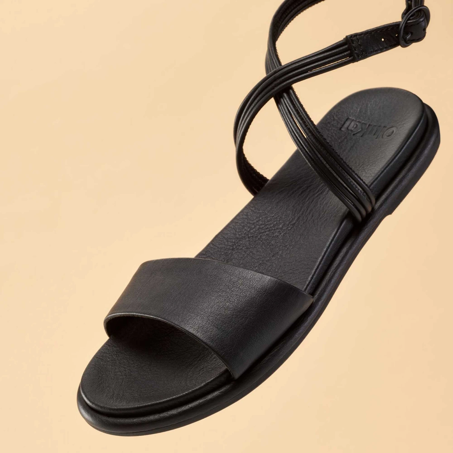 OluKai Tiare Wrap – Black - Image 3