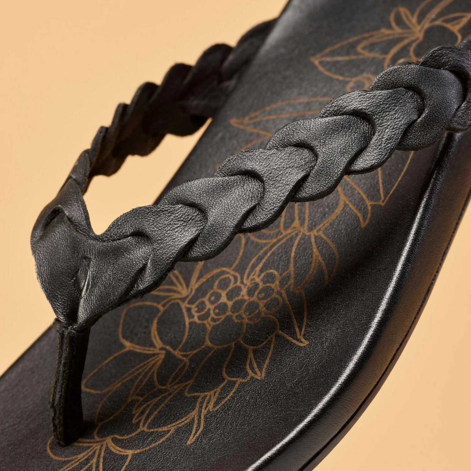 OluKai Lei – Lava Rock - Image 3