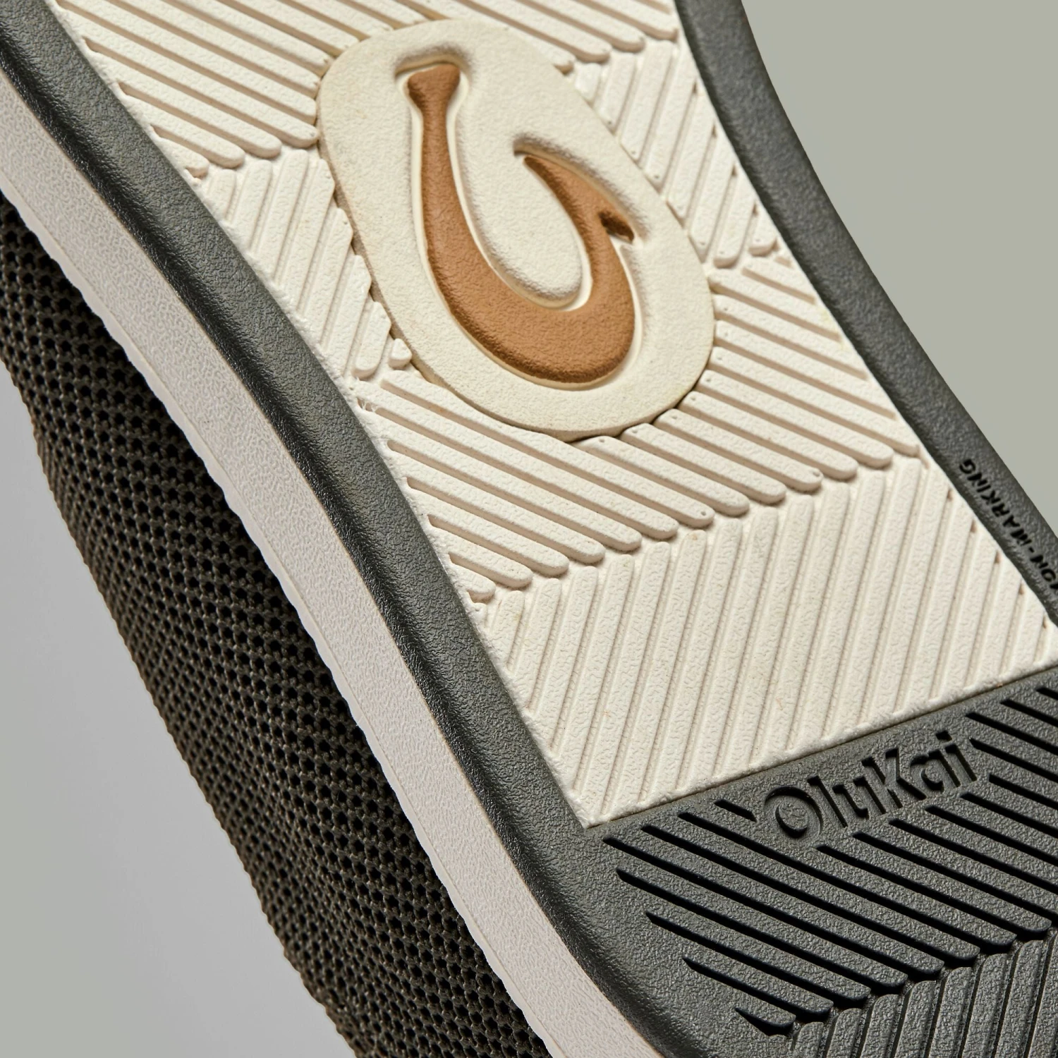 OluKai Kākaha Mesh – Nori - Image 7
