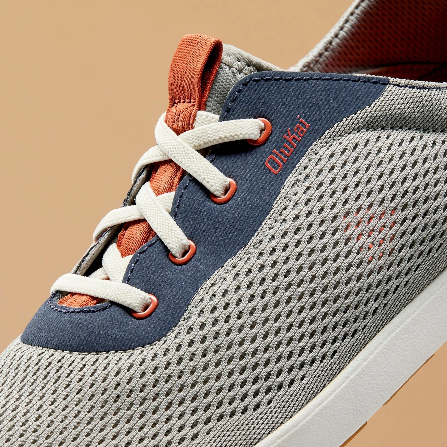 OluKai Moku Pae – Ash / Trench Blue - Image 2