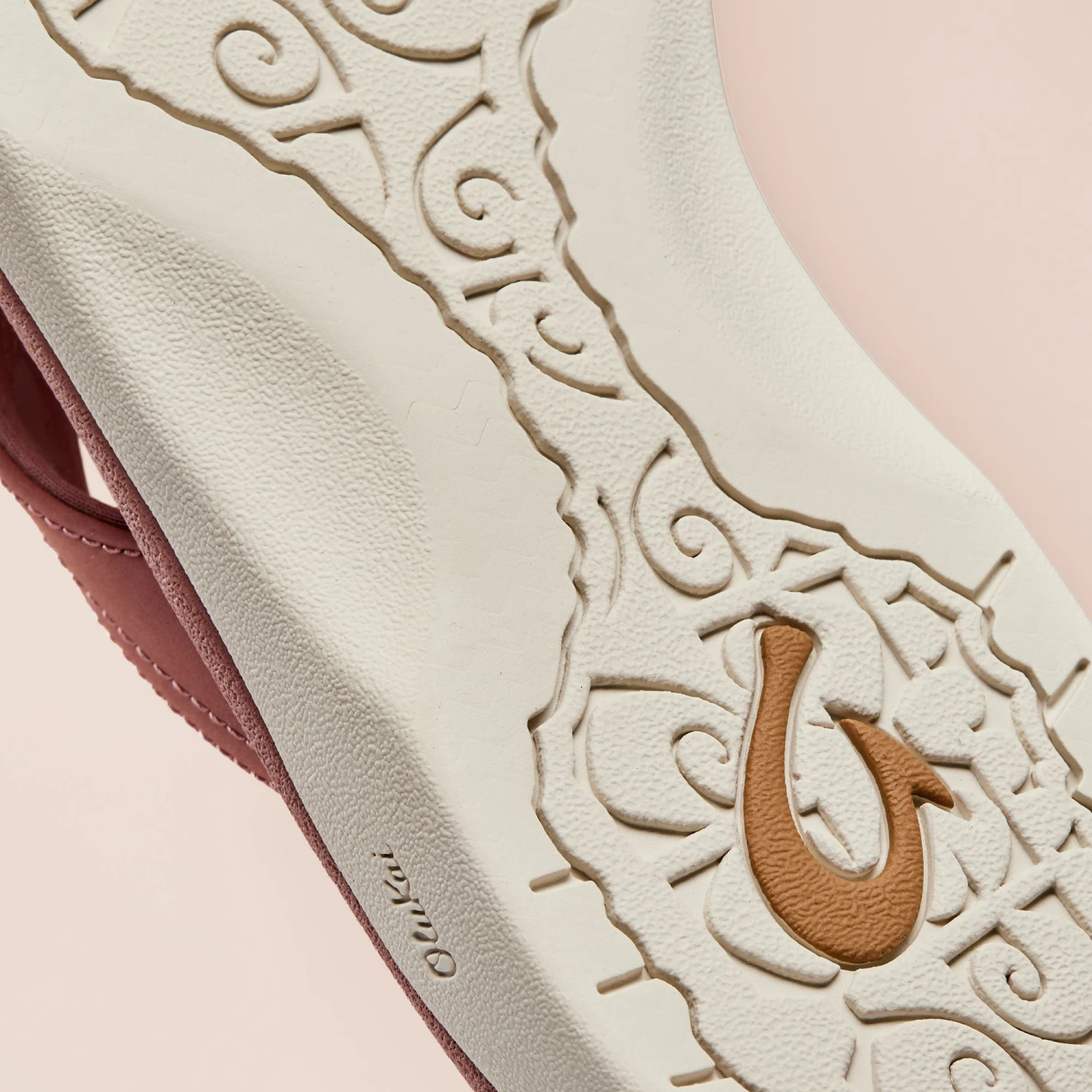OluKai 'Ohana – Coral Rose - Image 6
